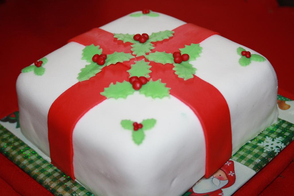 Traditional Christmas Fruit Cake